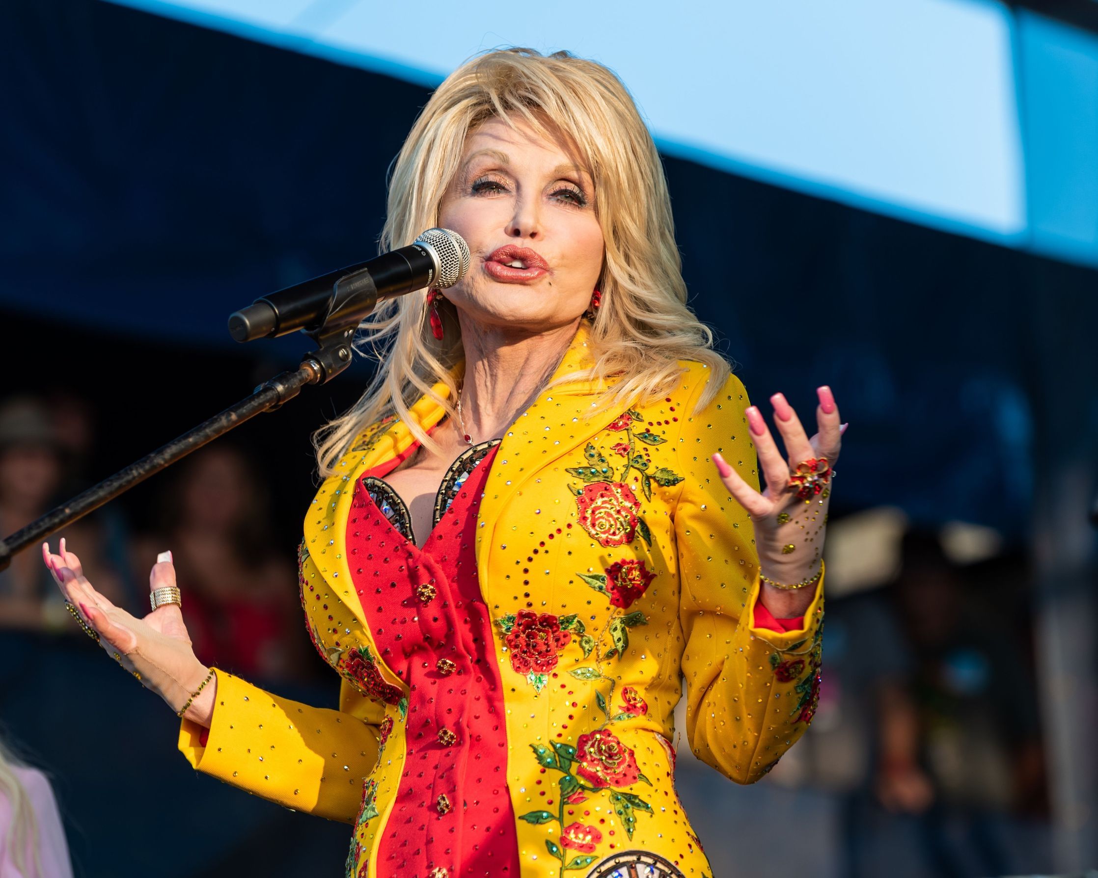 Dolly Parton Coming to Broadway