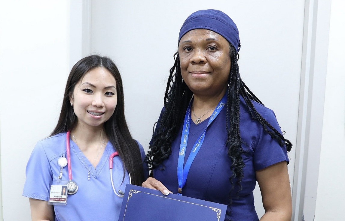 Respiratory Therapists Winnie Wong and Ketty Seide